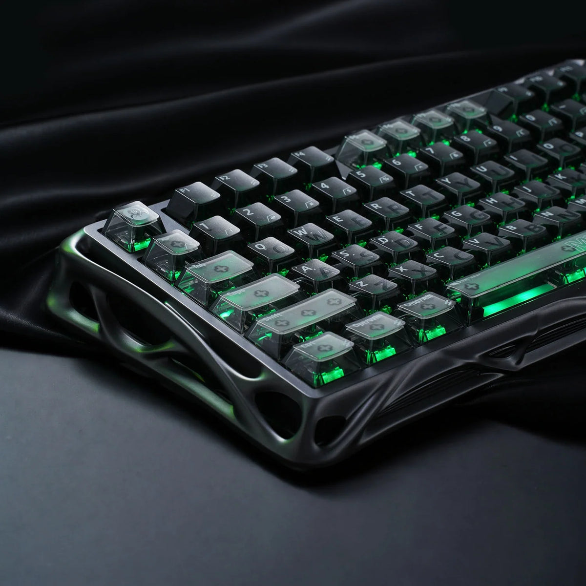 GravaStar Mercury K98 Smoky Translucent keyboard view 3