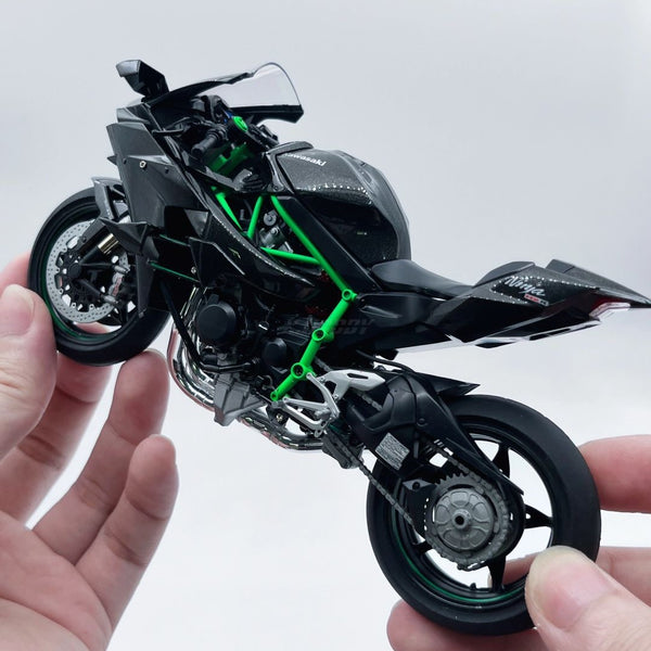 Kawasaki Ninja H2R 1:6 Scale Model – Engine Start, Smoke Emission, LED Lights