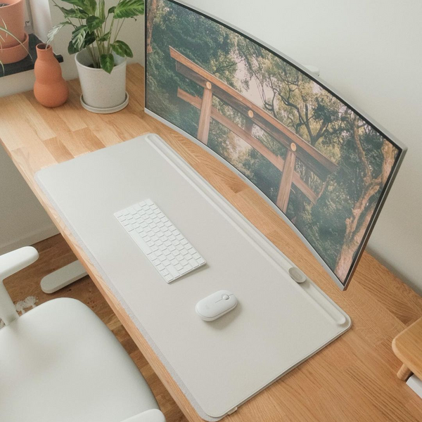 9Spacex V.2 Deskpad - Equip Your Workspace for Efficiency