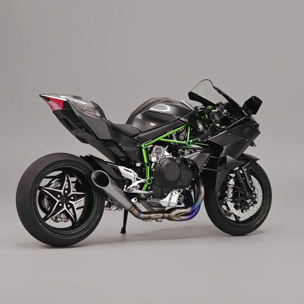 Kawasaki Ninja H2R 1:6 Scale Model – Engine Start, Smoke Emission, LED Lights