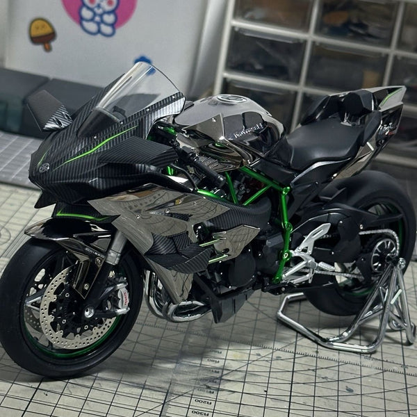 Kawasaki Ninja H2R 1:6 Scale Model – Engine Start, Smoke Emission, LED Lights