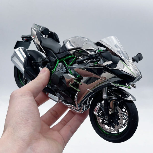 Kawasaki Ninja H2R 1:6 Scale Model – Engine Start, Smoke Emission, LED Lights