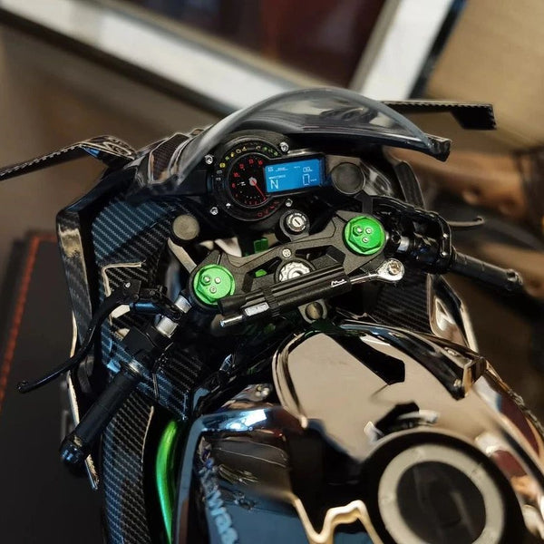 Kawasaki Ninja H2R 1:6 Scale Model – Engine Start, Smoke Emission, LED Lights