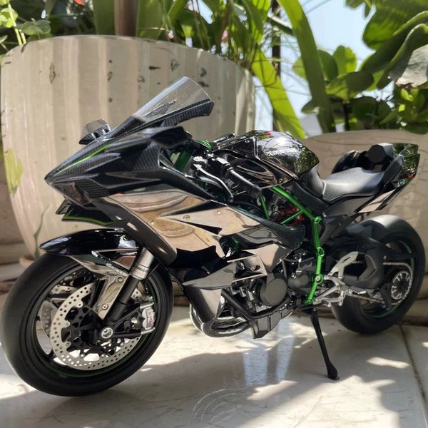 Kawasaki Ninja H2R 1:6 Scale Model – Engine Start, Smoke Emission, LED Lights